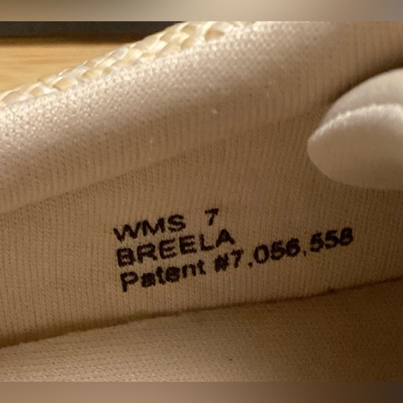 Dolce Vita Tan Sneakers - Picture 5 of 9